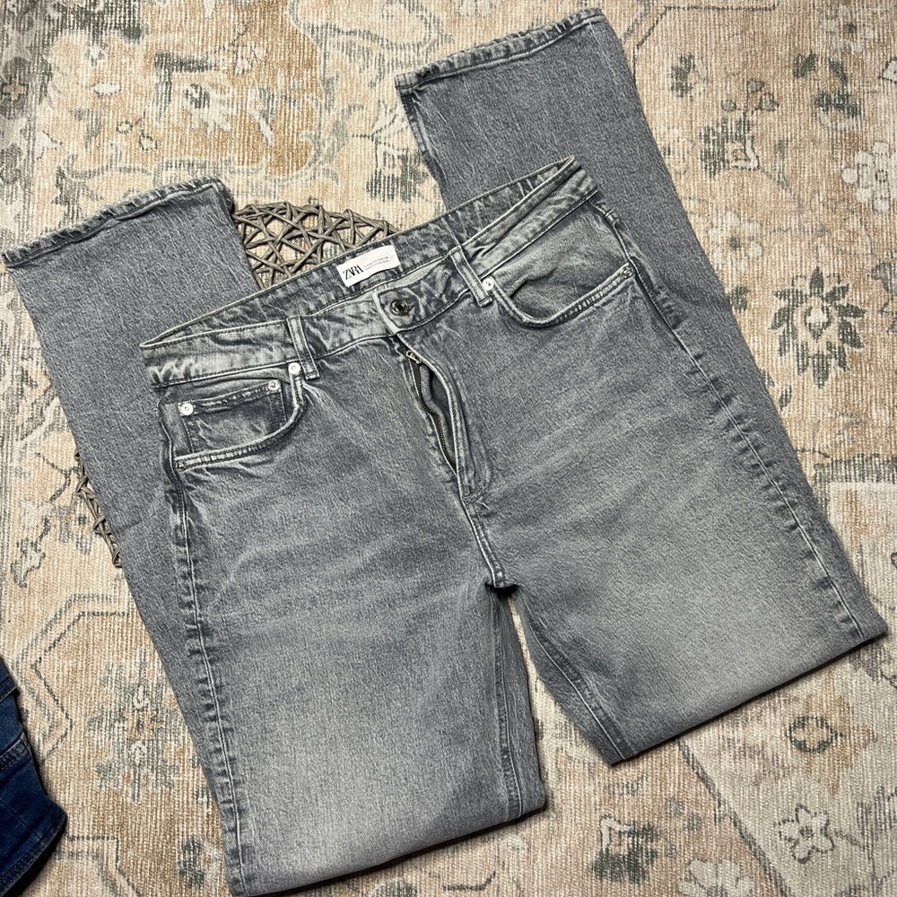 Zara Light Gray Straight Jeans